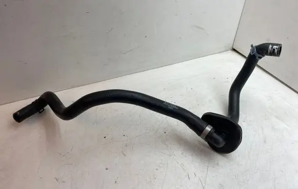 Audi A4 S4 B9 8W Engine coolant pipe/hose 8W1819350B 8W1819370C