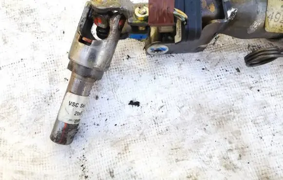 Toyota Avensis T250 Steering column universal joint