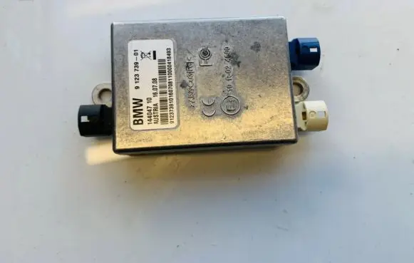 BMW 3 E90 E91 Antenna control unit 912373901 14404710