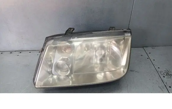 Volkswagen Bora Front reflector 