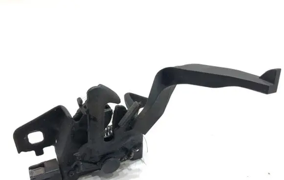 Dacia Duster II Engine bonnet/hood lock/catch 