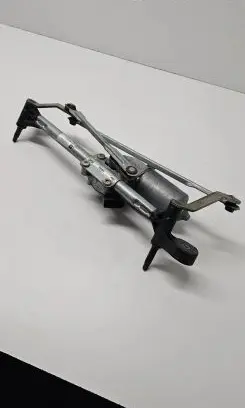 Opel Corsa D Front wiper linkage and motor