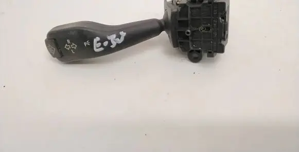 BMW 5 E39 Indicator stalk 8363668K 01104010