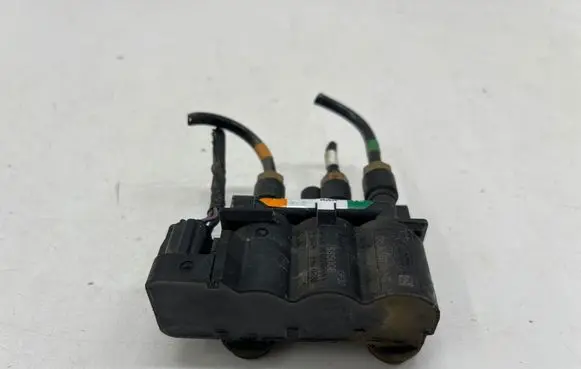Land Rover Discovery 5 Air suspension valve block CPLA5B710AC