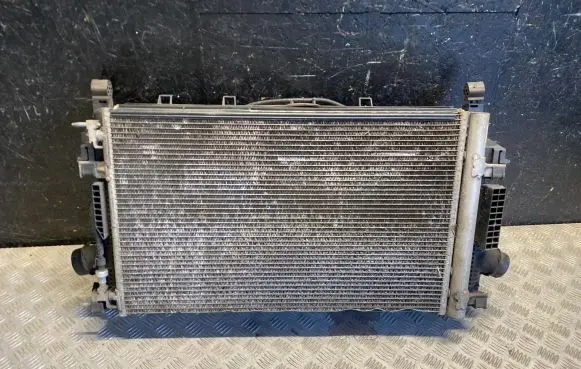 Opel Astra J Coolant radiator 13267662