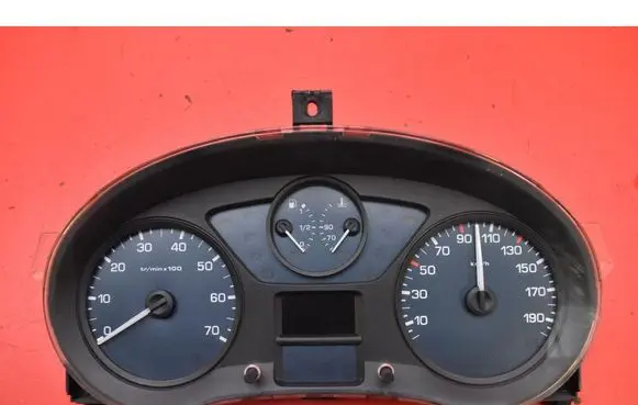 Citroen Berlingo Speedometer (instrument cluster) 555001310104