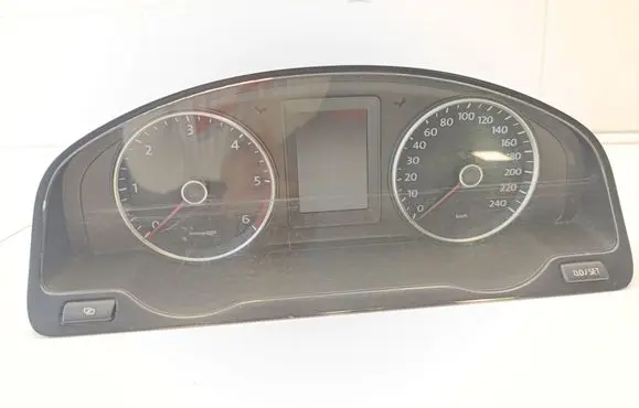 Volkswagen Transporter - Caravelle T5 Speedometer (instrument cluster) 7E0920860E
