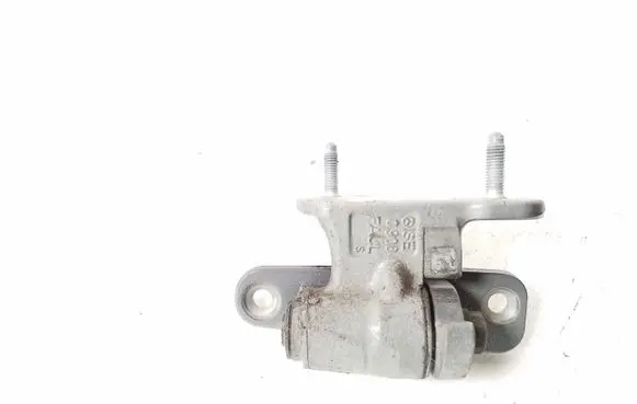 Mercedes-Benz E W212 Front door lower hinge A2047201737