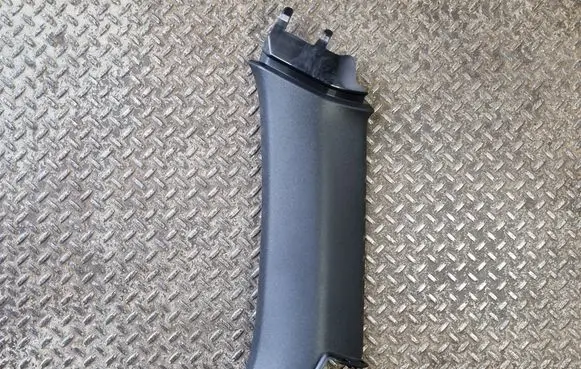 Volvo XC60 (C) pillar trim 31425700