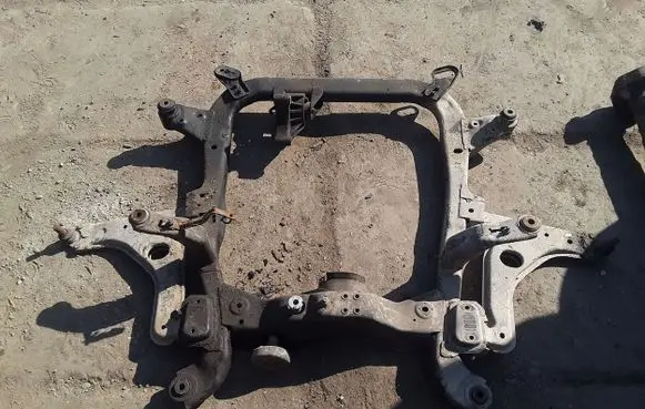 Opel Zafira B Front subframe
