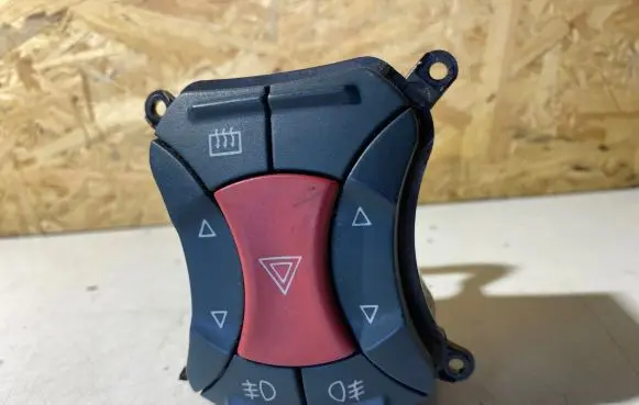 Other switches/knobs/shifts