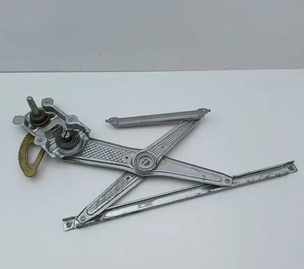 Toyota Yaris Front door manual window regulator