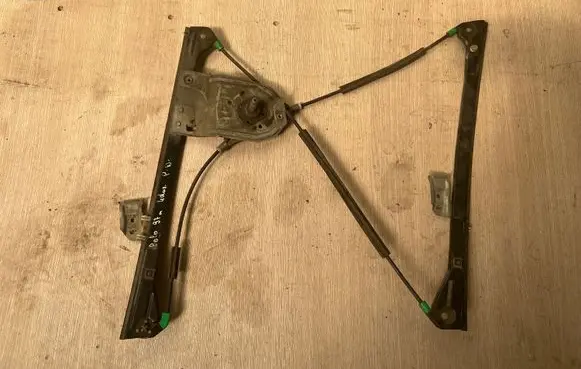 Volkswagen Polo III 6N 6N2 6NF Front door manual window regulator 6N4837402