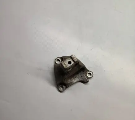 Honda Legend Engine mount bracket 30SJA