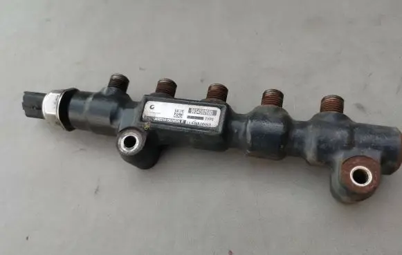 Ford Focus Fuel distributor 9654592680 9658227880