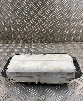 Passenger airbag