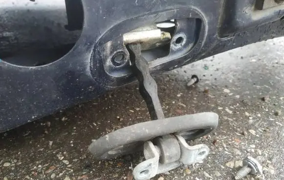 Fiat Croma Front door check strap stopper 