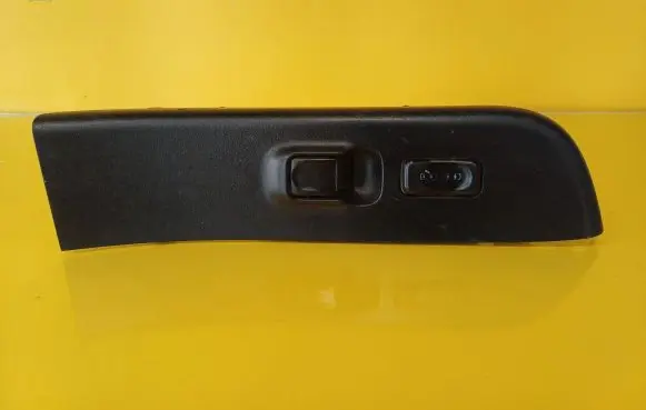 Opel Frontera B Electric window control switch