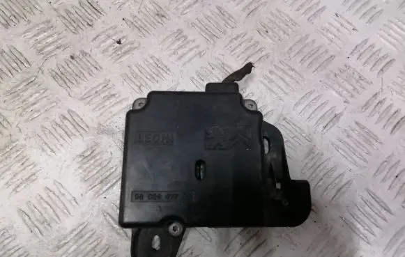 Citroen C3 Aircross CAS control unit/module 9676631080