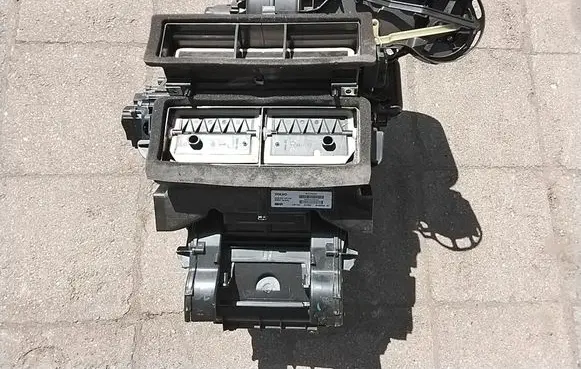 Volvo S60 Interior heater climate box assembly 31390885