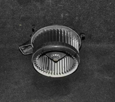 Volkswagen Routan Heater fan/blower S8843003 AY2727005193