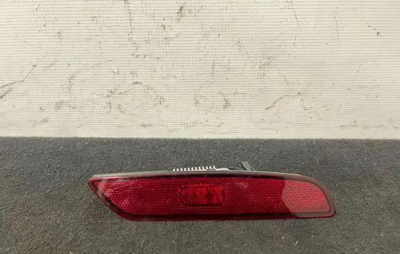 BMW X4 G02 Rear tail light reflector 8083837