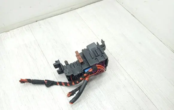Mercedes-Benz C W205 Fuse box set A2059067200 1412012868 19261000002
