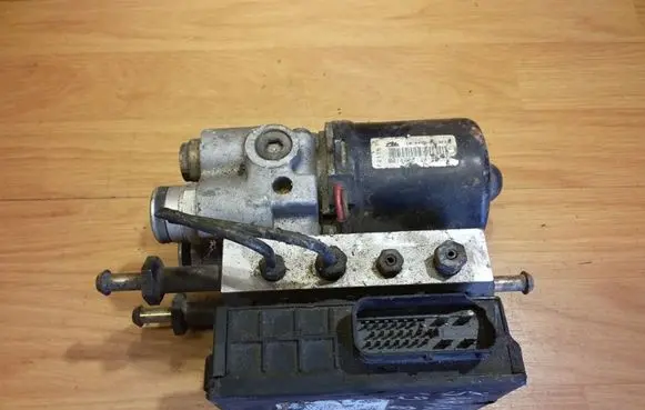 Volkswagen Sharan ABS Pump 7M0907379