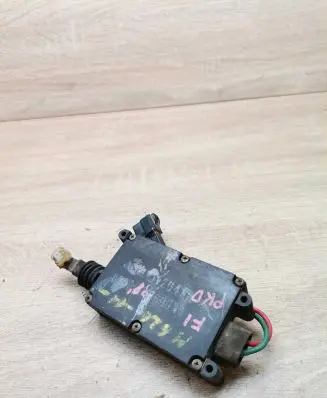 Mazda 626 Central locking motor 8300003690r