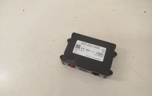 Audi A7 S7 4G Aerial antenna amplifier 4H0035446A