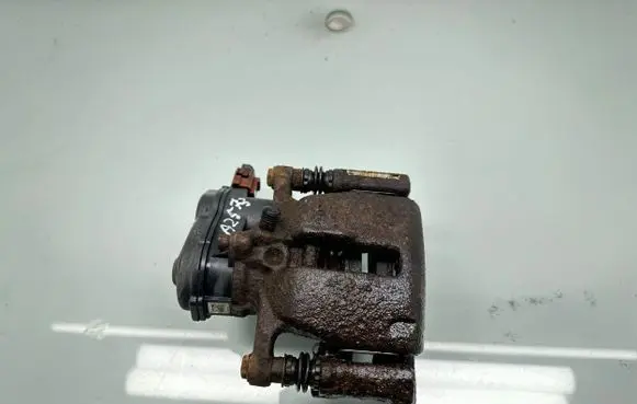 Audi A4 S4 B8 8K Rear brake caliper 32335478