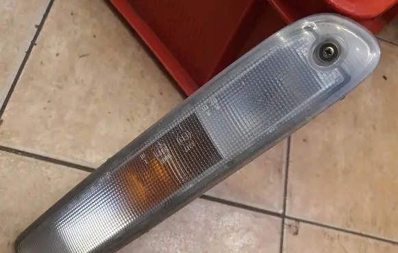 Front indicator light