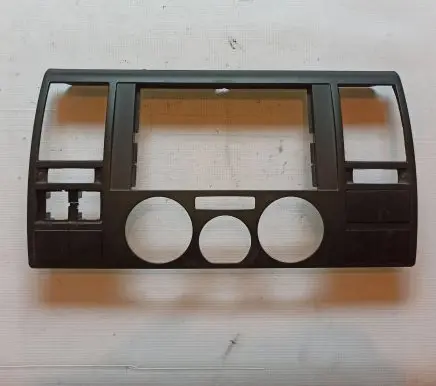 Volkswagen Transporter - Caravelle T5 Radio/GPS head unit trim 7h0857237e