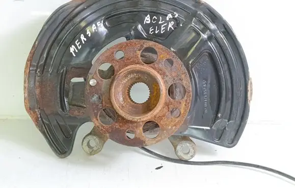 Mercedes-Benz B W246 W242 Front wheel hub spindle knuckle A2464210820