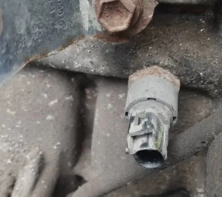 Toyota Yaris Oil level sensor 