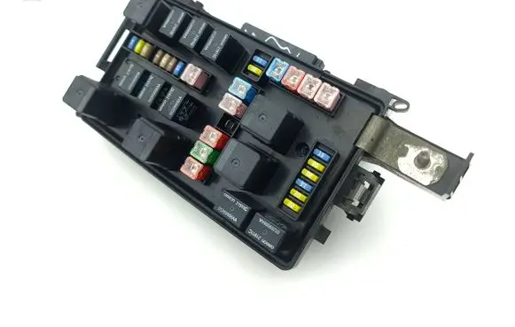 Chrysler 300 - 300C Fuse module P04692230AD