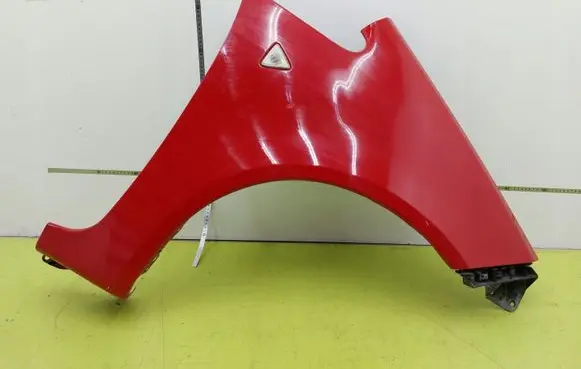Mitsubishi Colt CZ3 Fender 
