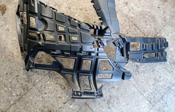 Mercedes-Benz Vito Viano W447 Front bumper mounting bracket A4478858601