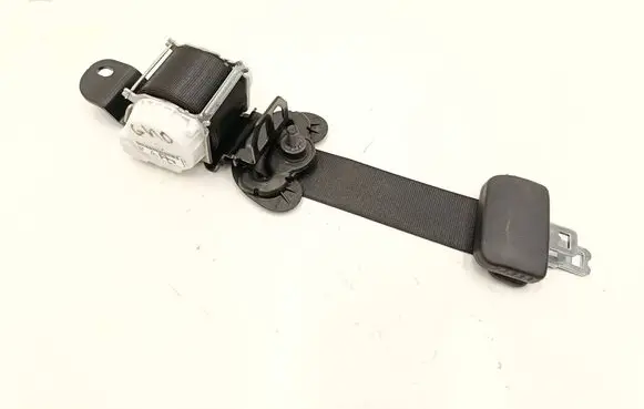 BMW 2 F45 Middle seatbelt (rear) 7469264