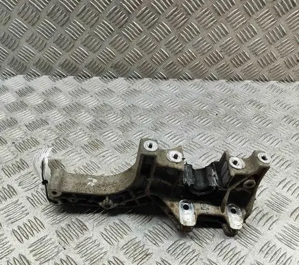 Porsche Taycan 9J1 Sway bar bush bracket, front 9J1413357A