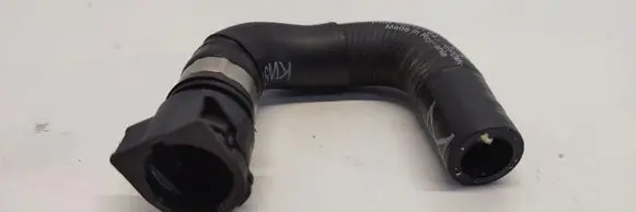 Engine coolant pipe/hose