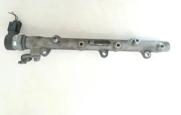 BMW 5 E60 E61 Fuel main line pipe 778716406 0445214030