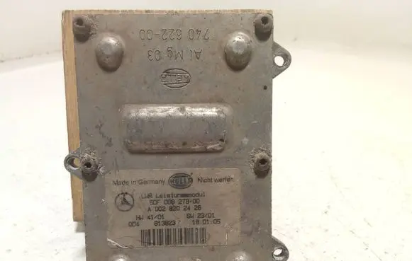 Mercedes-Benz E W211 Headlight ballast module Xenon A0028202426 00339074