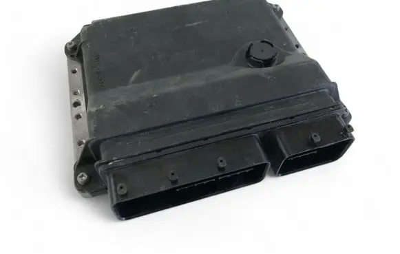 Toyota Avensis T270 Engine control unit/module ECU 8966105E41
