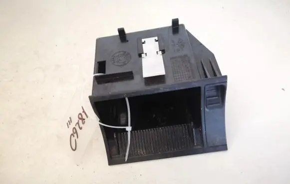 Skoda Octavia Mk2 (1Z) Car ashtray