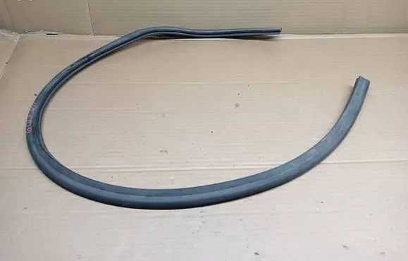 Volkswagen Golf VII Engine compartment rubber 5G0823723B