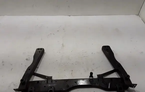 Nissan Qashqai Radiator mount bracket 544104EB1C