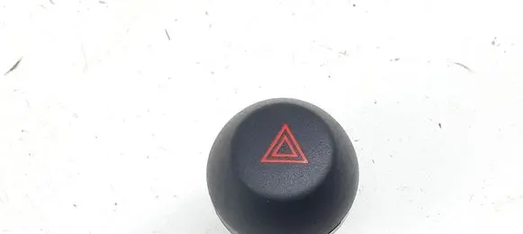 Toyota RAV 4 (XA30) Hazard light switch 15B060