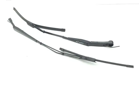 Peugeot 3008 III Windshield/front glass wiper blade 9843967180