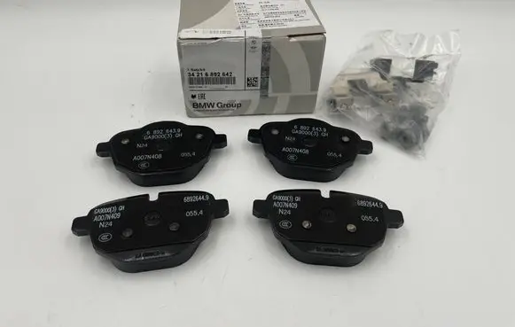 BMW 5 G30 G31 G38 Brake pads (rear) 6892642 713756099641